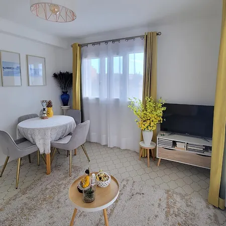 Apartment In The Heart Of Saint-raphael